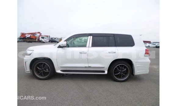 Buy Import Toyota Land Cruiser White Car in Import - Dubai in Bomi County Buy Import Toyota Land Cruiser White Car in Import - Dubai in Bomi County