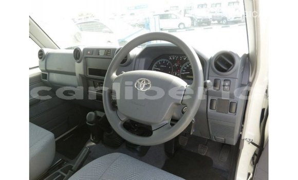Buy Import Toyota Land Cruiser White Car in Import - Dubai in Bomi County Buy Import Toyota Land Cruiser White Car in Import - Dubai in Bomi County