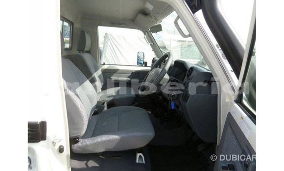 Buy Import Toyota Land Cruiser White Car in Import - Dubai in Bomi County Buy Import Toyota Land Cruiser White Car in Import - Dubai in Bomi County