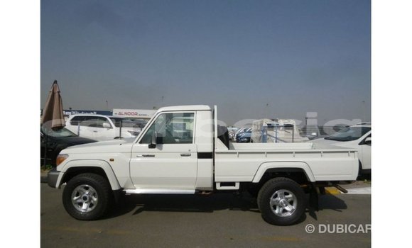 Buy Import Toyota Land Cruiser White Car in Import - Dubai in Bomi County Buy Import Toyota Land Cruiser White Car in Import - Dubai in Bomi County