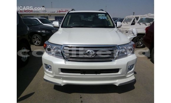 Buy Import Toyota Land Cruiser White Car in Import - Dubai in Bomi County Buy Import Toyota Land Cruiser White Car in Import - Dubai in Bomi County