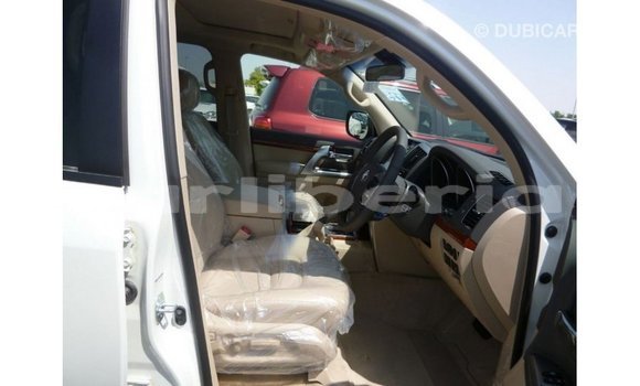 Buy Import Toyota Land Cruiser White Car in Import - Dubai in Bomi County Buy Import Toyota Land Cruiser White Car in Import - Dubai in Bomi County