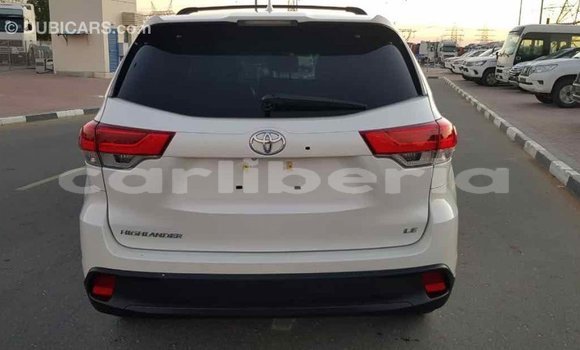 Buy Import Toyota Highlander White Car in Import - Dubai in Bomi County Buy Import Toyota Highlander White Car in Import - Dubai in Bomi County