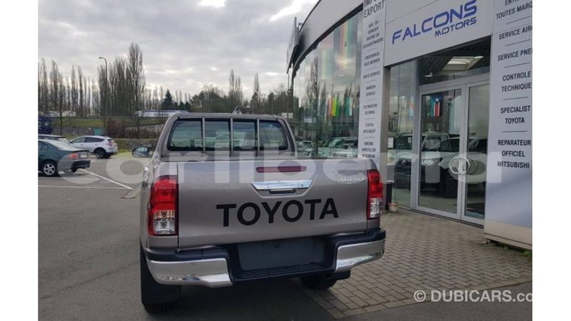 Big with watermark toyota hilux bomi county import dubai 3232