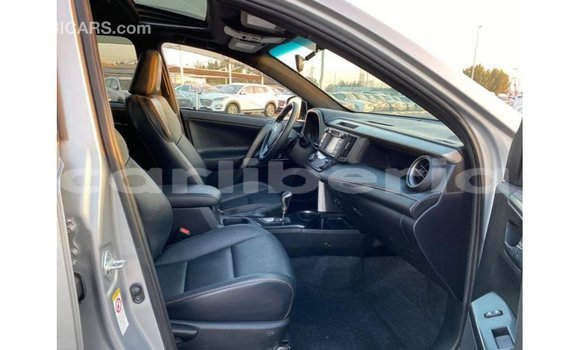 Buy Import Toyota HiAce Other Truck in Import - Dubai in Bomi County Buy Import Toyota HiAce Other Truck in Import - Dubai in Bomi County