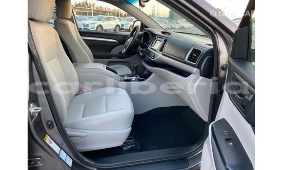 Buy Import Toyota Highlander Other Car in Import - Dubai in Bomi County Buy Import Toyota Highlander Other Car in Import - Dubai in Bomi County