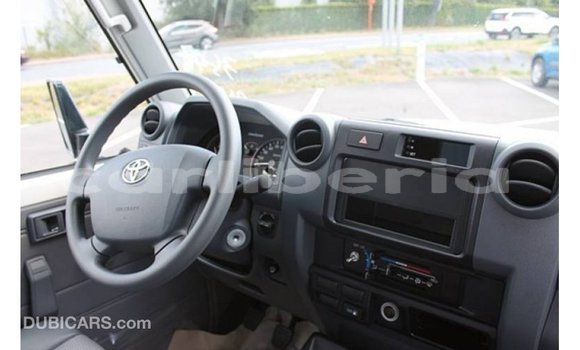 Buy Import Toyota Land Cruiser White Car in Import - Dubai in Bomi County Buy Import Toyota Land Cruiser White Car in Import - Dubai in Bomi County
