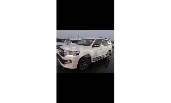 Buy Import Toyota Land Cruiser White Car in Import - Dubai in Bomi County Buy Import Toyota Land Cruiser White Car in Import - Dubai in Bomi County