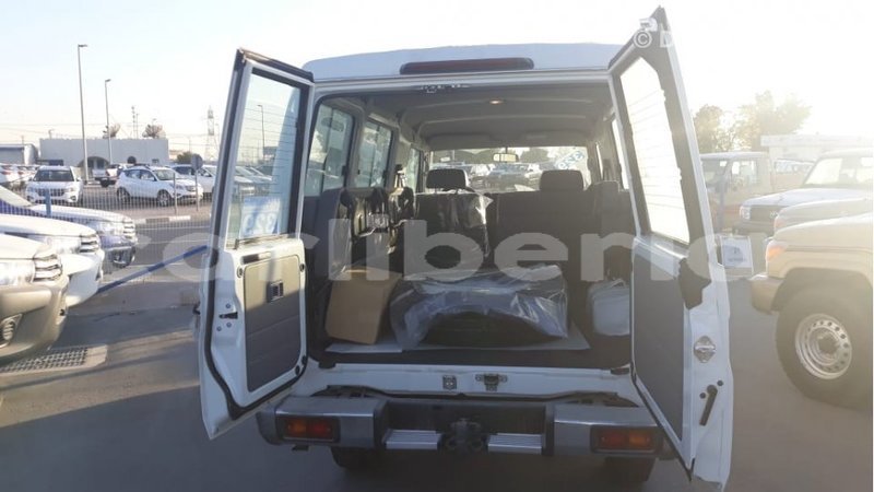 Big with watermark toyota land cruiser bomi county import dubai 3265