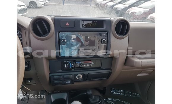 Buy Import Toyota Land Cruiser Beige Car in Import - Dubai in Bomi County Buy Import Toyota Land Cruiser Beige Car in Import - Dubai in Bomi County