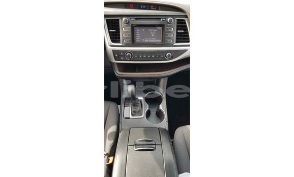 Buy Import Toyota Highlander Brown Car in Import - Dubai in Bomi County Buy Import Toyota Highlander Brown Car in Import - Dubai in Bomi County