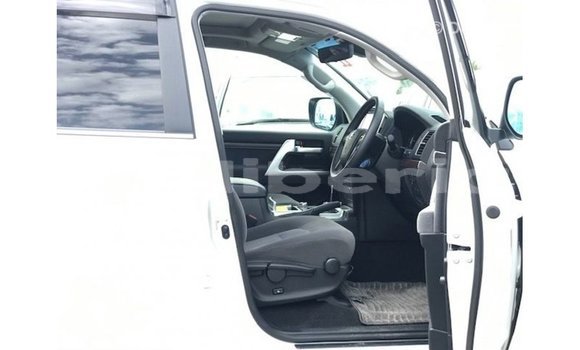 Buy Import Toyota Land Cruiser White Car in Import - Dubai in Bomi County Buy Import Toyota Land Cruiser White Car in Import - Dubai in Bomi County