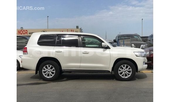 Buy Import Toyota Land Cruiser White Car in Import - Dubai in Bomi County Buy Import Toyota Land Cruiser White Car in Import - Dubai in Bomi County