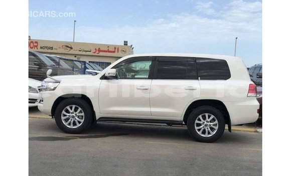 Buy Import Toyota Land Cruiser White Car in Import - Dubai in Bomi County Buy Import Toyota Land Cruiser White Car in Import - Dubai in Bomi County