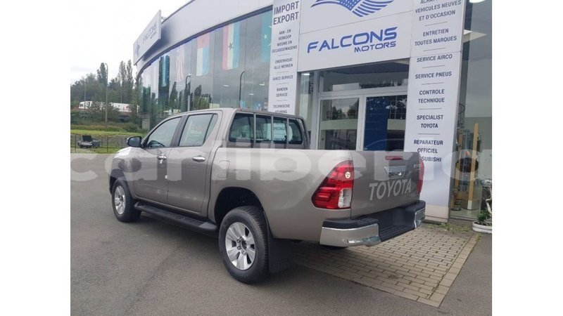 Big with watermark toyota hilux bomi county import dubai 3299