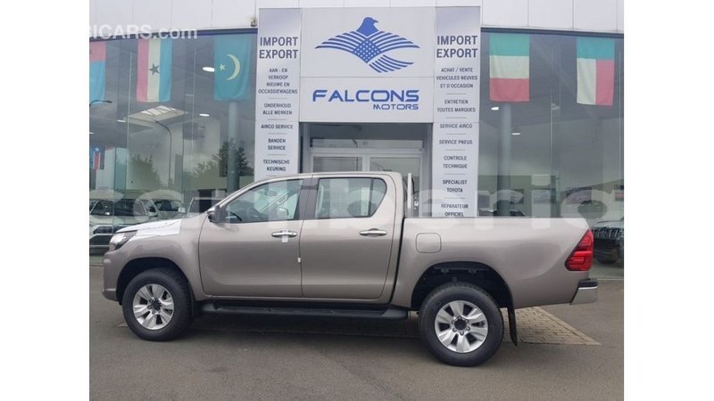 Big with watermark toyota hilux bomi county import dubai 3299