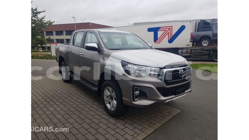 Big with watermark toyota hilux bomi county import dubai 3299