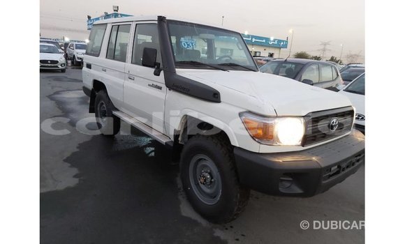 Buy Import Toyota Land Cruiser White Car in Import - Dubai in Bomi County Buy Import Toyota Land Cruiser White Car in Import - Dubai in Bomi County