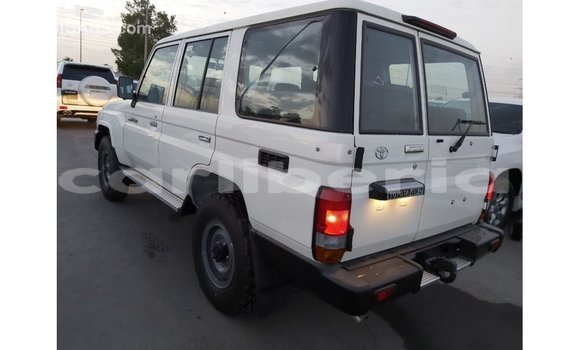 Buy Import Toyota Land Cruiser White Car in Import - Dubai in Bomi County Buy Import Toyota Land Cruiser White Car in Import - Dubai in Bomi County