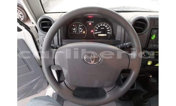 Buy Import Toyota Land Cruiser White Car in Import - Dubai in Bomi County Buy Import Toyota Land Cruiser White Car in Import - Dubai in Bomi County