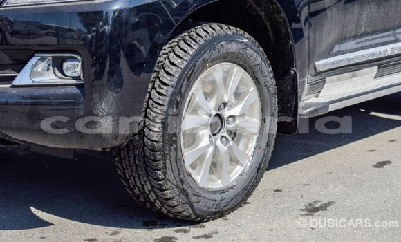 Acheter Import Voiture Toyota Land Cruiser Noir à Import - Dubai, Comté de Bomi Acheter Import Voiture Toyota Land Cruiser Noir à Import - Dubai, Comté de Bomi