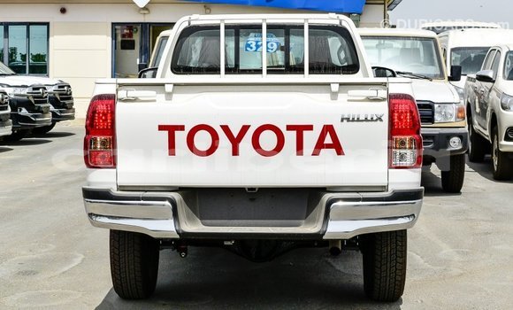 Buy Import Toyota Hilux White Car in Import - Dubai in Bomi County Buy Import Toyota Hilux White Car in Import - Dubai in Bomi County