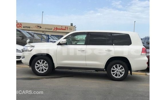 Buy Import Toyota Land Cruiser White Car in Import - Dubai in Bomi County Buy Import Toyota Land Cruiser White Car in Import - Dubai in Bomi County