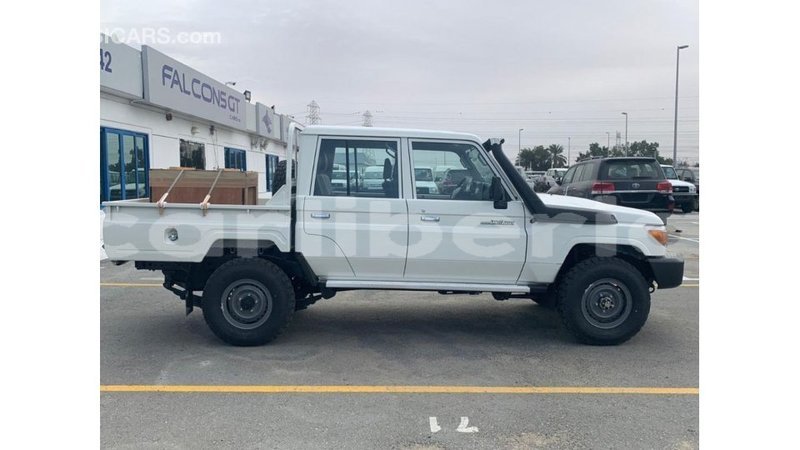 Big with watermark toyota land cruiser bomi county import dubai 3336