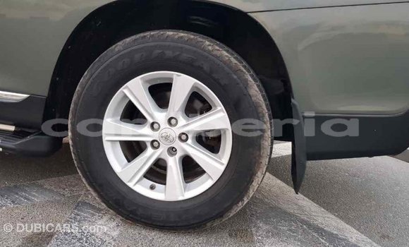 Buy Import Toyota Highlander Green Car in Import - Dubai in Bomi County Buy Import Toyota Highlander Green Car in Import - Dubai in Bomi County