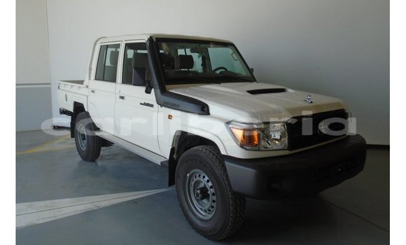 Buy Import Toyota Land Cruiser White Car in Import - Dubai in Bomi County Buy Import Toyota Land Cruiser White Car in Import - Dubai in Bomi County