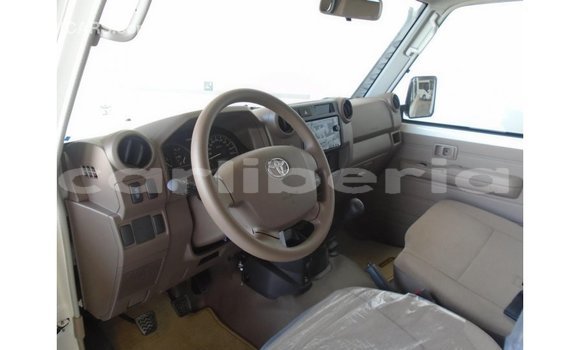 Buy Import Toyota Land Cruiser White Car in Import - Dubai in Bomi County Buy Import Toyota Land Cruiser White Car in Import - Dubai in Bomi County