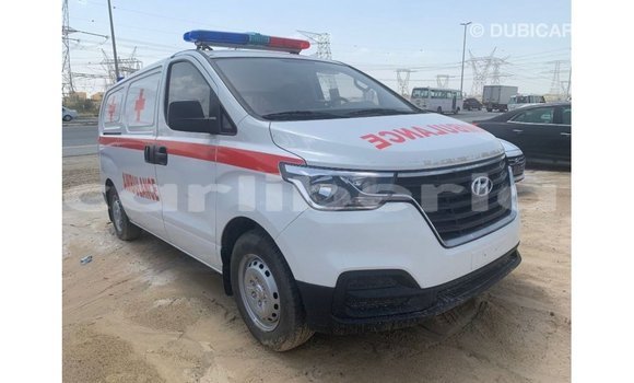 Buy Import Hyundai Accent White Car in Import - Dubai in Bomi County Buy Import Hyundai Accent White Car in Import - Dubai in Bomi County