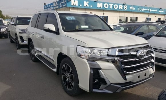 Buy Import Toyota Land Cruiser White Car in Import - Dubai in Bomi County Buy Import Toyota Land Cruiser White Car in Import - Dubai in Bomi County