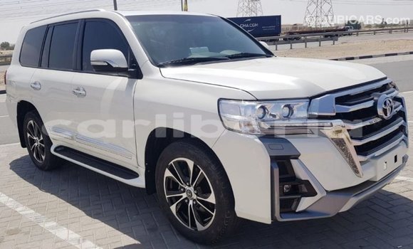 Buy Import Toyota Land Cruiser White Car in Import - Dubai in Bomi County Buy Import Toyota Land Cruiser White Car in Import - Dubai in Bomi County