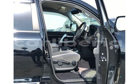 Buy Import Toyota Land Cruiser Black Car in Import - Dubai in Bomi County Buy Import Toyota Land Cruiser Black Car in Import - Dubai in Bomi County