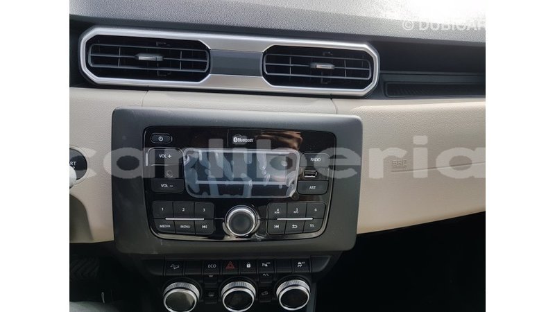 Big with watermark renault 19 bomi county import dubai 3389