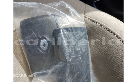 Buy Import Renault 19 Green Car in Import - Dubai in Bomi County Buy Import Renault 19 Green Car in Import - Dubai in Bomi County