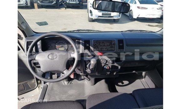 Buy Import Toyota Hiace White Car in Import - Dubai in Bomi County Buy Import Toyota Hiace White Car in Import - Dubai in Bomi County