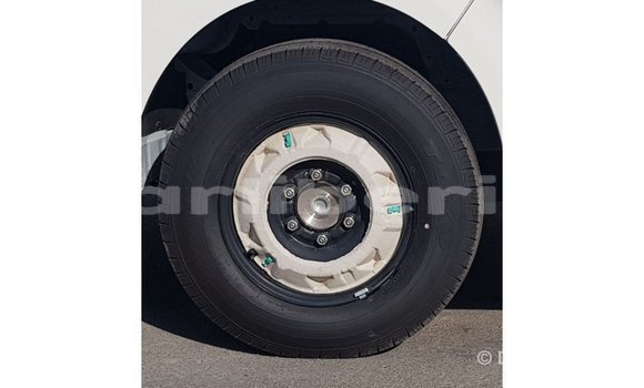 Buy Import Toyota Hiace White Car in Import - Dubai in Bomi County Buy Import Toyota Hiace White Car in Import - Dubai in Bomi County