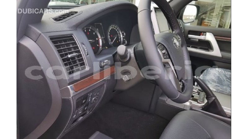 Big with watermark toyota land cruiser bomi county import dubai 3405
