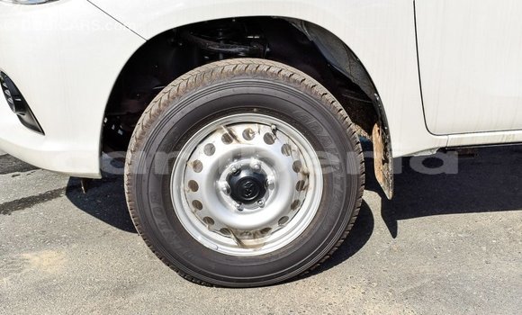 Buy Import Toyota Hilux White Car in Import - Dubai in Bomi County Buy Import Toyota Hilux White Car in Import - Dubai in Bomi County