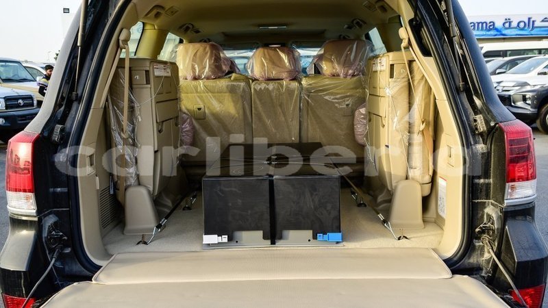 Big with watermark toyota land cruiser bomi county import dubai 3420