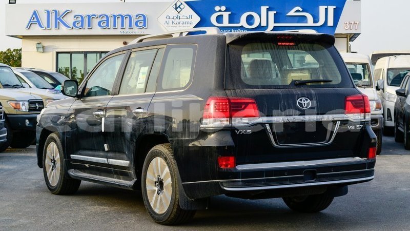 Big with watermark toyota land cruiser bomi county import dubai 3420