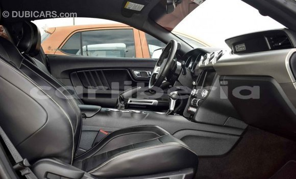 Acheter Import Voiture Ford Mustang Noir à Import - Dubai, Comté de Bomi Acheter Import Voiture Ford Mustang Noir à Import - Dubai, Comté de Bomi