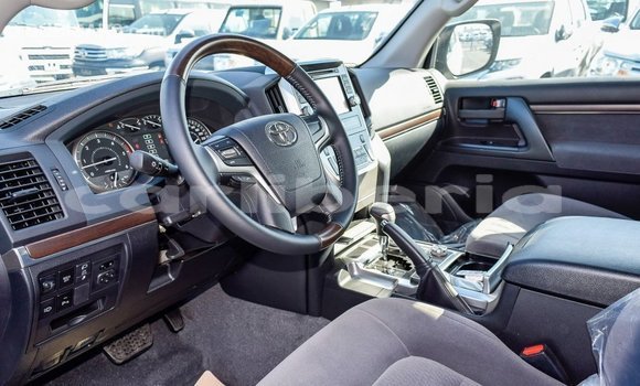 Buy Import Toyota Land Cruiser White Car in Import - Dubai in Bomi County Buy Import Toyota Land Cruiser White Car in Import - Dubai in Bomi County