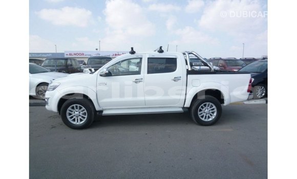 Buy Import Toyota Hilux White Car in Import - Dubai in Bomi County Buy Import Toyota Hilux White Car in Import - Dubai in Bomi County