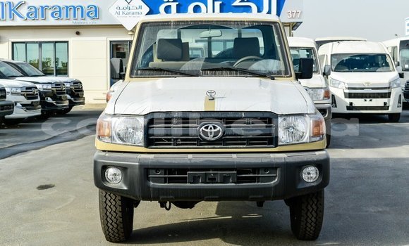Buy Import Toyota Land Cruiser Beige Car in Import - Dubai in Bomi County Buy Import Toyota Land Cruiser Beige Car in Import - Dubai in Bomi County