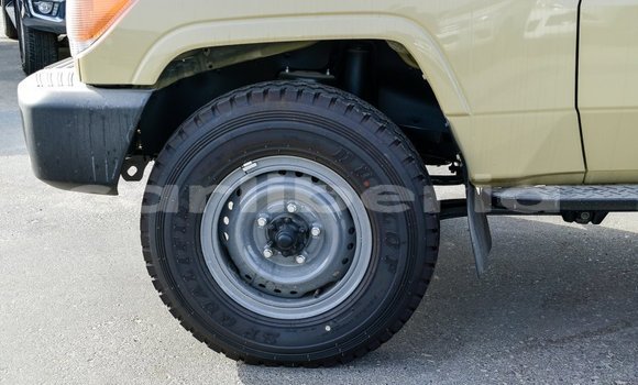 Buy Import Toyota Land Cruiser Beige Car in Import - Dubai in Bomi County Buy Import Toyota Land Cruiser Beige Car in Import - Dubai in Bomi County