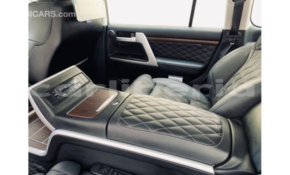 Acheter Import Voiture Toyota Land Cruiser Noir à Import - Dubai, Comté de Bomi Acheter Import Voiture Toyota Land Cruiser Noir à Import - Dubai, Comté de Bomi