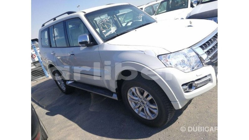 Big with watermark mitsubishi pajero bomi county import dubai 3492